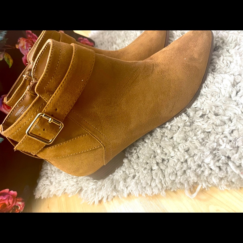 Camel womens booties! Never used!